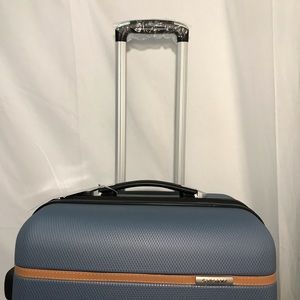 samsonite clearwater ltd 24 spinner
